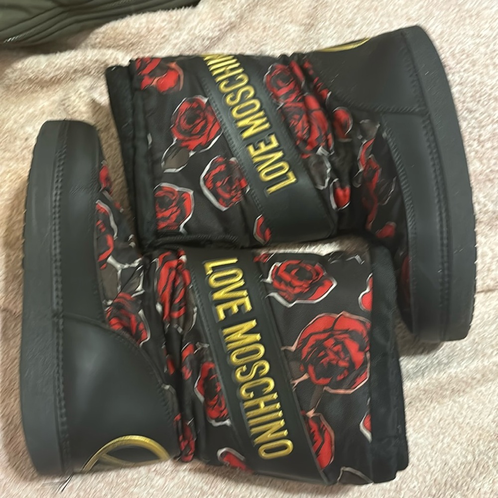 moschino rain boots